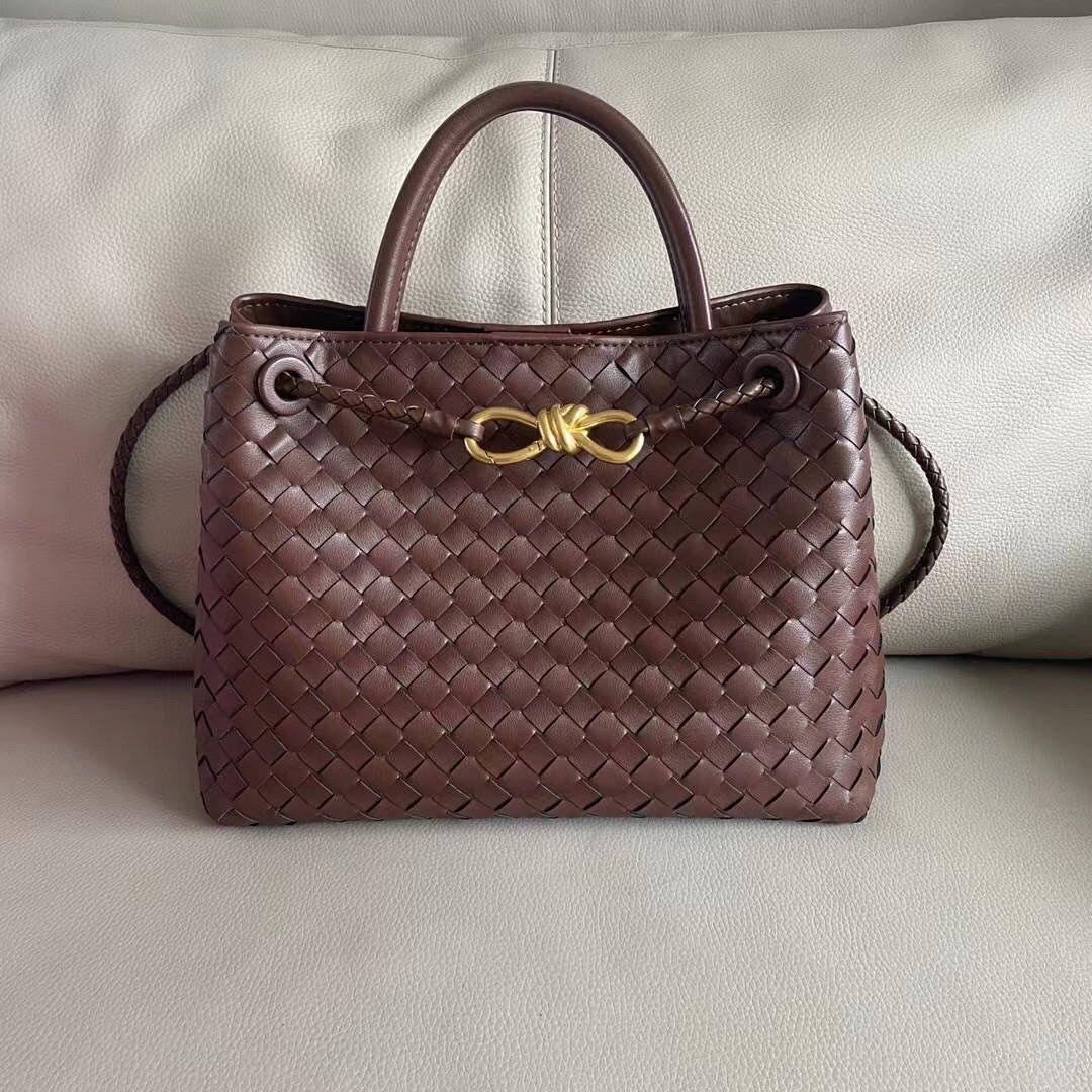 Borsa Elora in Pelle Pura