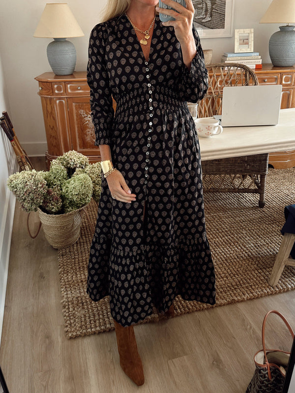 Vestito Elegante con Bottoni
